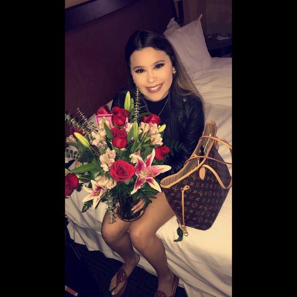 Meet your Posher, Stephanie - Picture 1 of 1